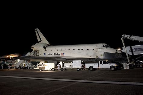 Shuttle Endeavour's Next Mission: Getting Cleaned Up for Museum Life | Space