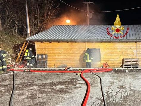 Preci Ristorante In Fiamme Intervento Dei Vigili Del Fuoco UmbriaON