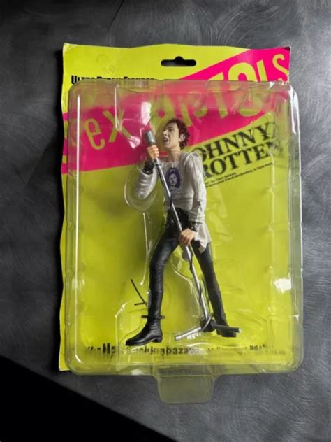 RARE JOHNNY ROTTEN Medicom Sex Pistols Action Figure Doll Still In