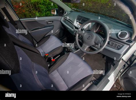 Suzuki Steering Wheel Hi Res Stock Photography And Images Alamy