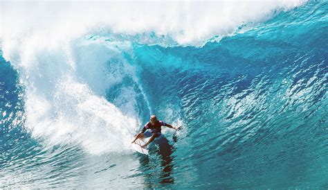 Is Kelly Slater S Pipeline Win At 50 A Harbinger Of A Revolution For