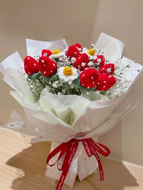 Pretty Crochet Red Starwberry Flower Bouquet For Girl T And Home