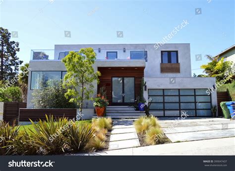 13,391 California Modern Homes Stock Photos, Images & Photography ...