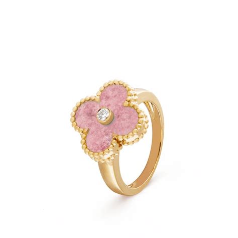 Van Cleef Arpels VCARF48900 Rosenite Vintage Alhambra Ring Yellow