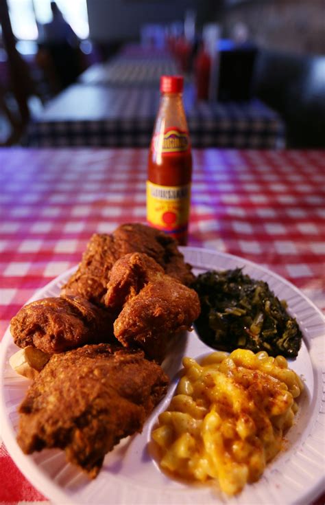 Gus S Brings Its World Famous Fried Chicken To Maplewood Restaurant Reviews