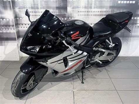 Honda Cbr Rr Colore Nero Usato In Vendita