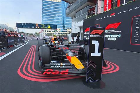 Gp Azerbaiy N F Checo Se Pone Farruco Con Verstappen Alonso No