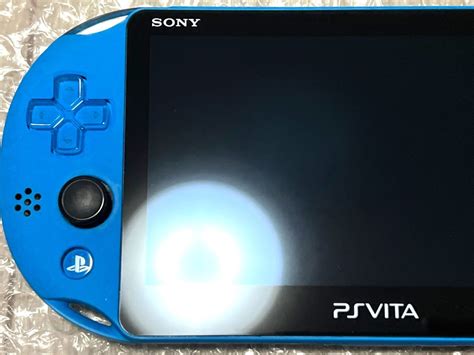 Yahoo オークション 美品画面無傷新型PS vita PCH 2000ZA23