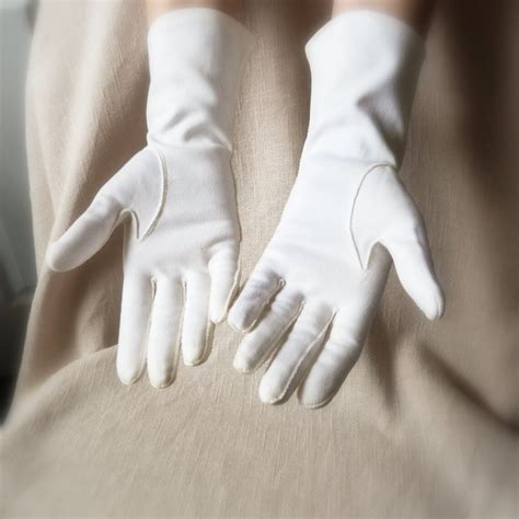 Vintage Womens White Gloves Formal Gloves Size Small Etsy