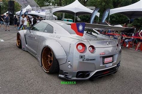 Nissan Gtr Lbperformance Libertywalk Airrex Nissan Gtr Nissan