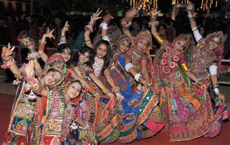 Durga Puja In Gujrat Gujrat Durga Puja Navratri Cool Places To Visit