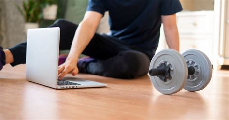 How To Find The Right Online Fitness Coach For You Accelerate