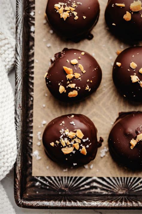 Peanut Butter Oreo Cookie Balls I Heart Eating