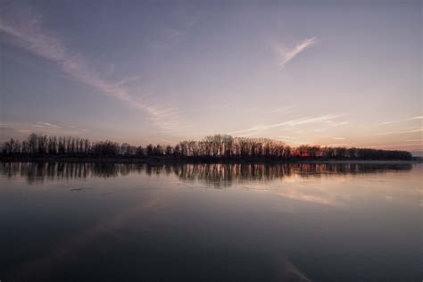 Sfondi Blu Alberi Tramonto Cielo Sole Acqua Riflessi Fiume