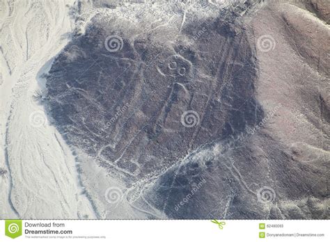 La Vista Aérea De Nazca Alinea El Geoglyph Del Astronauta Perú