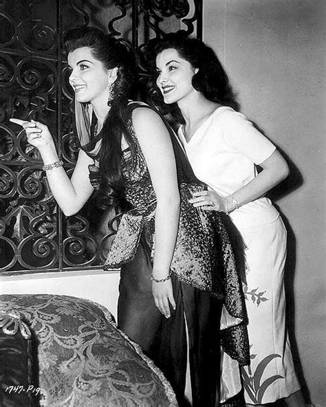 Debra Paget With Sister Lisa Gaye Old Hollywood Stars Vintage