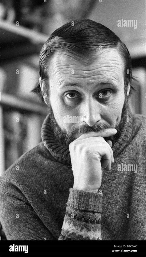 Artist Yury Charyshnikov Stock Photo - Alamy