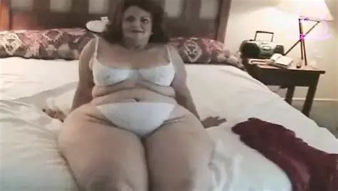 Bbw Trys On Lingerie Xhamster