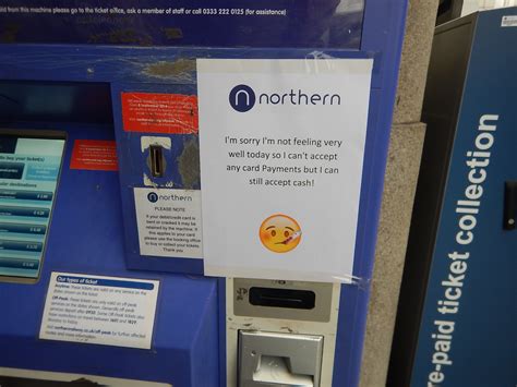 Passengers complain about botanic train station ticket machines 9
