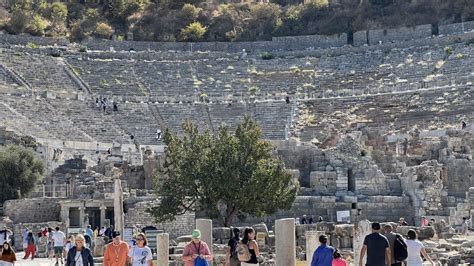 ephesus-ruins - Travel Blog