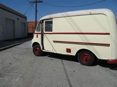 International Harvester Metro Van Bread Milk Truck For Sale