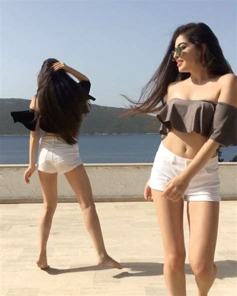 Gülcan And Sahinur Twins On Instagram Twins Fashion Twins Posing Bff Outfits