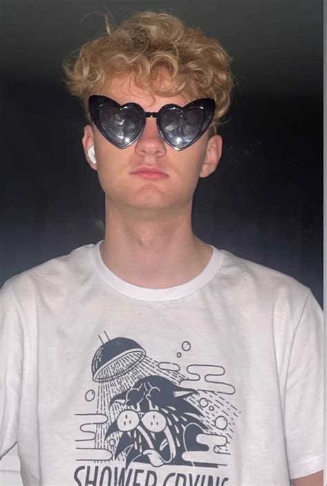 Tommy Hot British Men Pretty Boy Swag Tommy