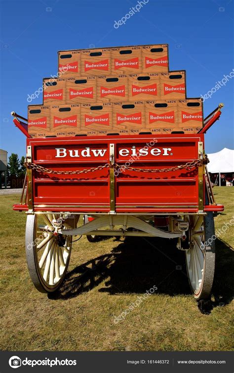 Budweiser beer wagon and semis – Stock Editorial Photo © fiskness #161446372