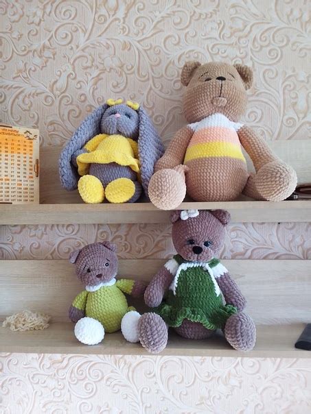 Продам игрушки ручной работы,бежевый мишка 1500,зайка 1300,мишка в ...