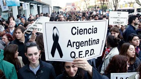 Crisis en el Conicet de ser la mejor institución científica de América Latina a tener los