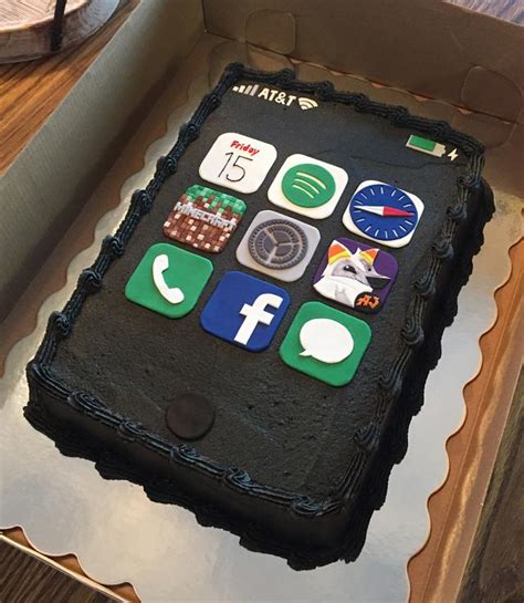 Cellphone Cake Cake By Julie Cakesdecor