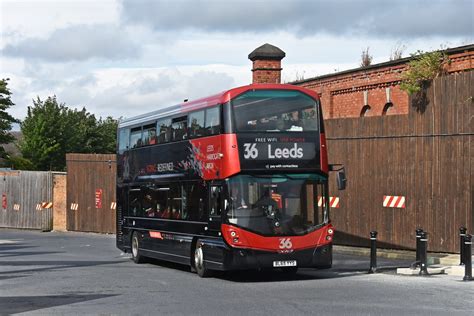 The 36 Transdev Blazefield Harrogate Bus Company 3619 B Flickr