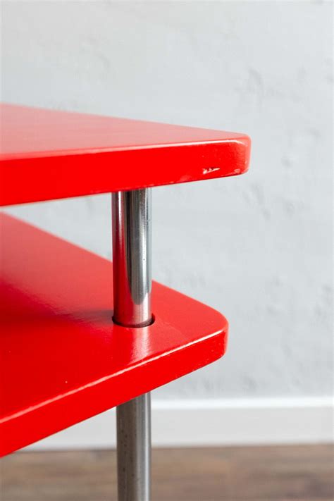 Functionalist Red Chrome Table Renov