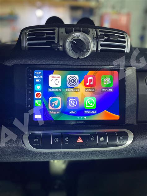 Установка магнитолы с функцией CarPlay Smart Fortwo 451