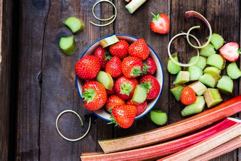 Grilled Strawberry Rhubarb Dessert Salsa Misafegrilling