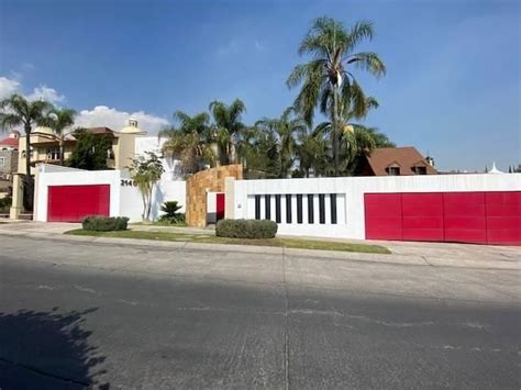 Casa En Venta En Primera Seccion 1 Bugambilias Zapopan Jalisco