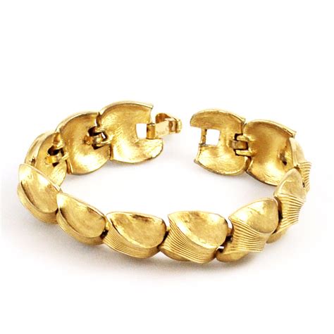 Trifari Gold Wavy Bracelet Vintage Estatebeads
