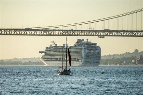 Portugal Lisbon Rio Tejo Cruise Boat Editorial Stock Photo Image Of