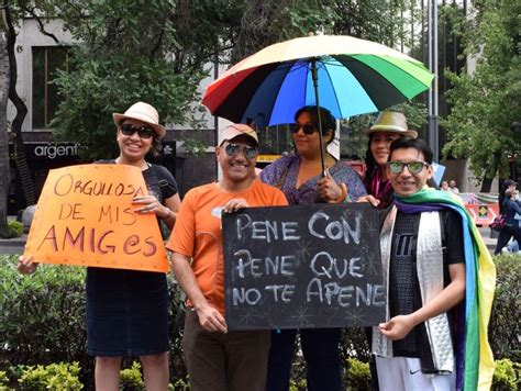 Los 15 Mejores Carteles De La Marcha Gay ActitudFem