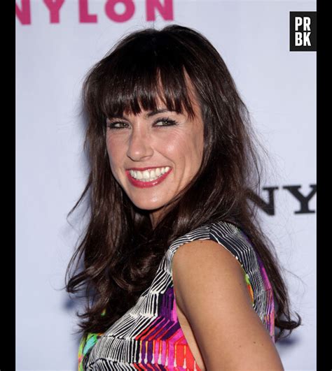 Photo Constance Zimmer Rejoint Greys Anatomy Purebreak