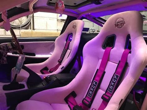 Go Pink To Add Flair To Your Vehicle Decorating Ideas Pink Car