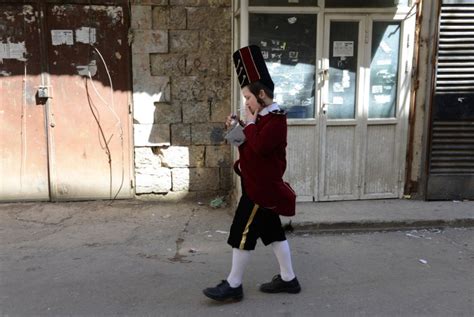 2015 Purim celebrations in Jerusalem - All Photos - UPI.com