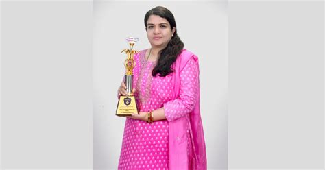 dr meenu sharma registered    influencer book  world