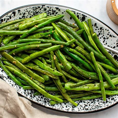 15-Minute Garlic Green Beans - From My Bowl