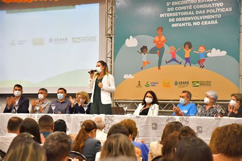 Compromisso e avanços no desenvolvimento infantil marcam cerimônia de