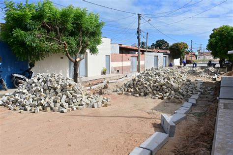 Prefeitura De Ass Visita Obra De Pavimenta O Na Rua Vig Rio De