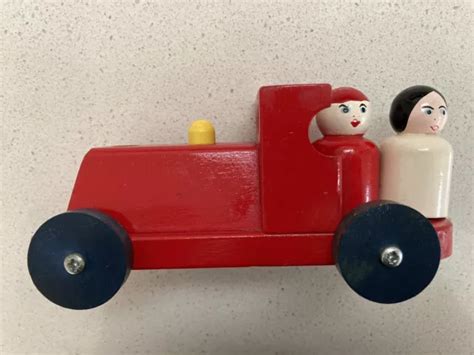 Vintage Escor Wooden Toy Train Red With Two Passengers £31 04 Picclick Uk