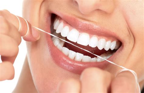 Seda O Hilo Dental ¿cómo Usarlo Correctamente