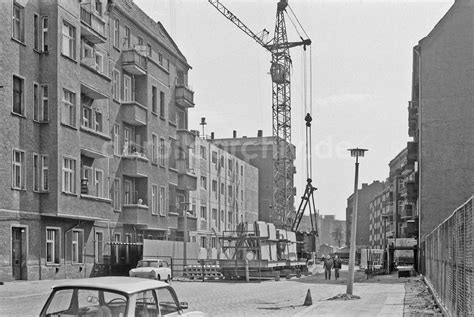 Berlin Baustelle Zum Neubau Eines Plattenbau Wohnhauses In Einer