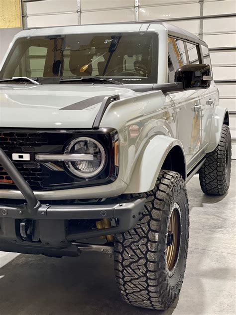 Fender Flares Painted On Cactus Gray First Edition Method Wheels